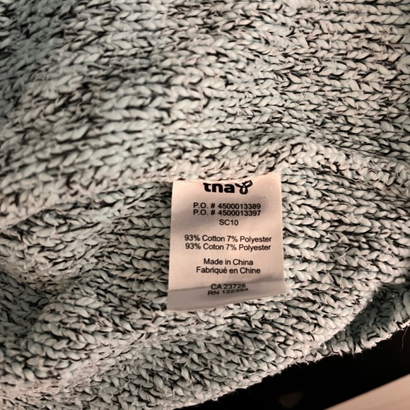 TNA Cropped Sweater Size: M - Picture 4 of 4